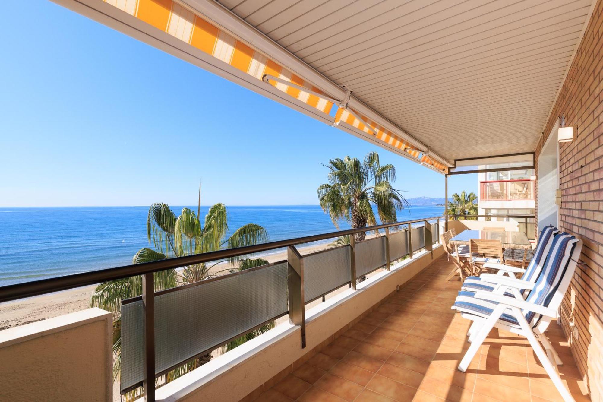 Appartement Apartamento Para 8 Sobre El Mar à Salou Extérieur photo